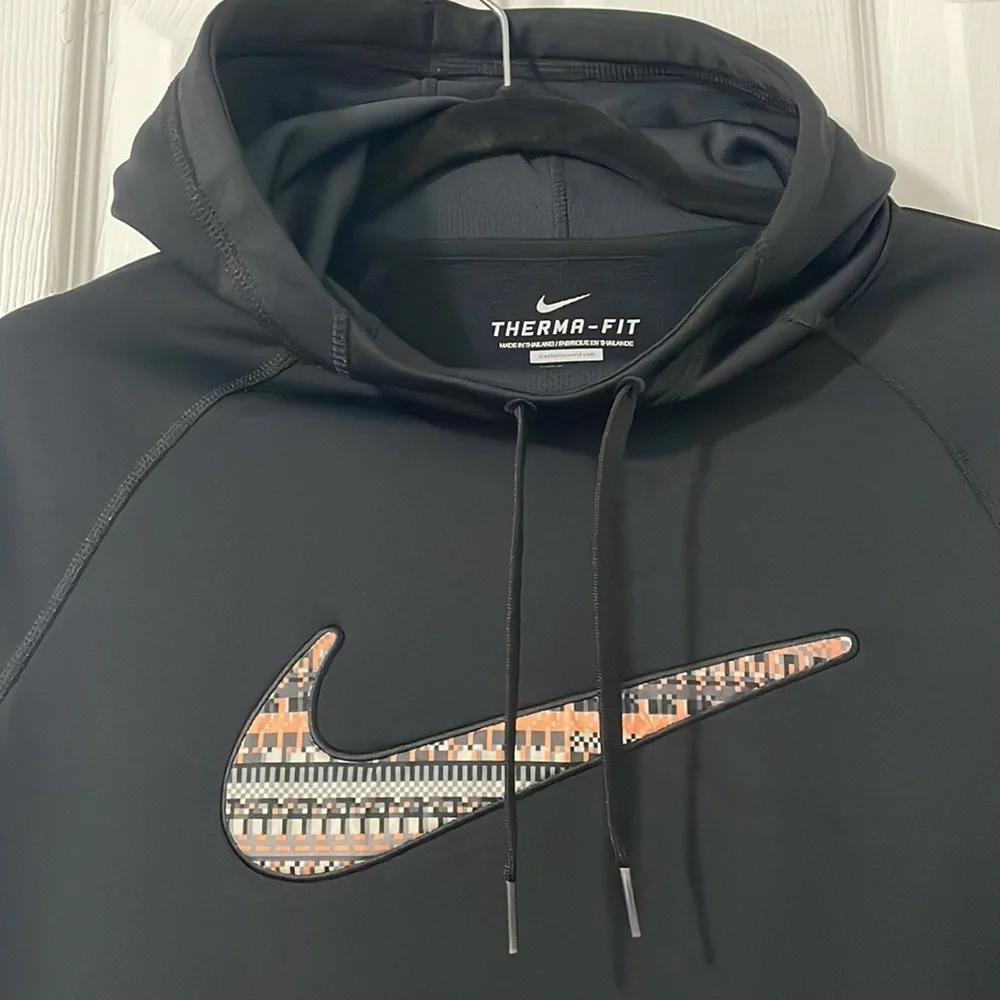 Nike Thermal Fit Pullover Hoodie with Peach Gray Black Check Excellent Condition - Picture 9 of 9